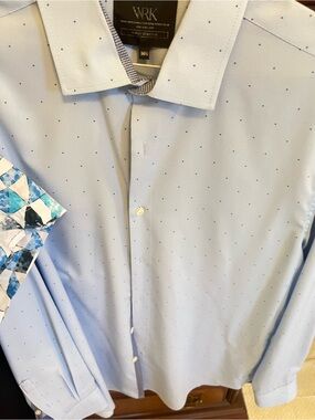 Two for one Men's Light Blue Dress Shirt with Contrasting Houndstooth Trim.